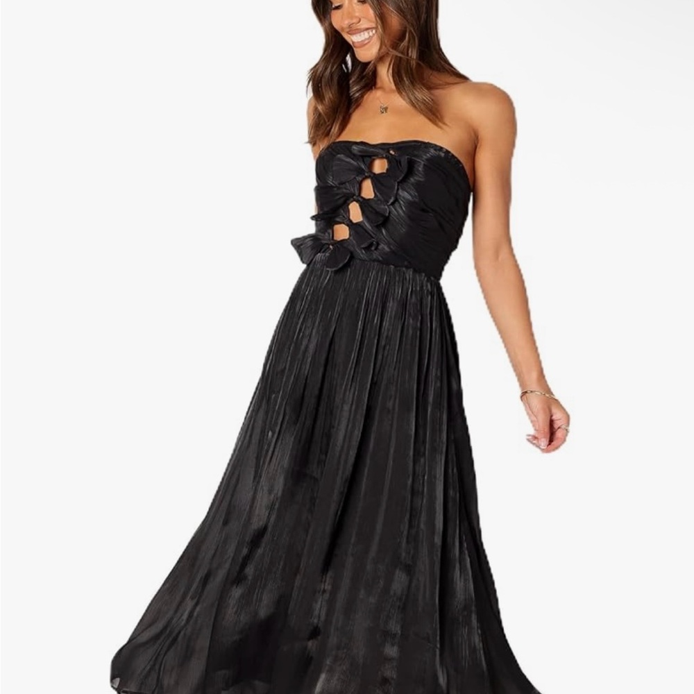 Petal And Pup Elegant Black Strapless Dress